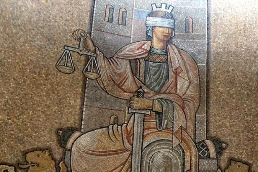 Съдят началник на отдел в ДАНС