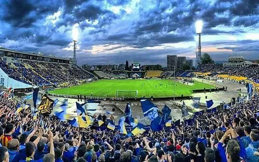 Днес пускат билетите за "Левски" - "Черно море" 