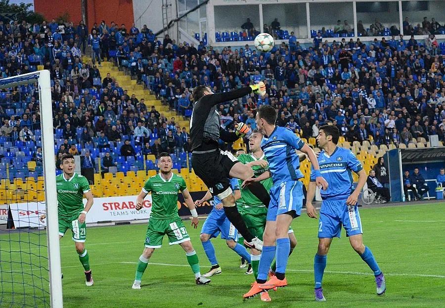 ПАОК ще пазарува от "Левски" и Разград"