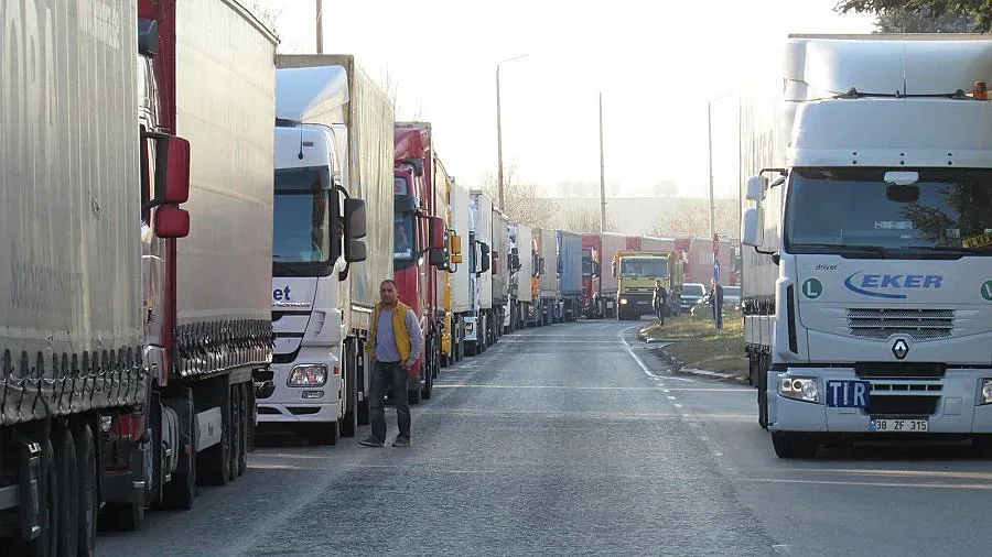 Туроператори скочиха срещу блокадата