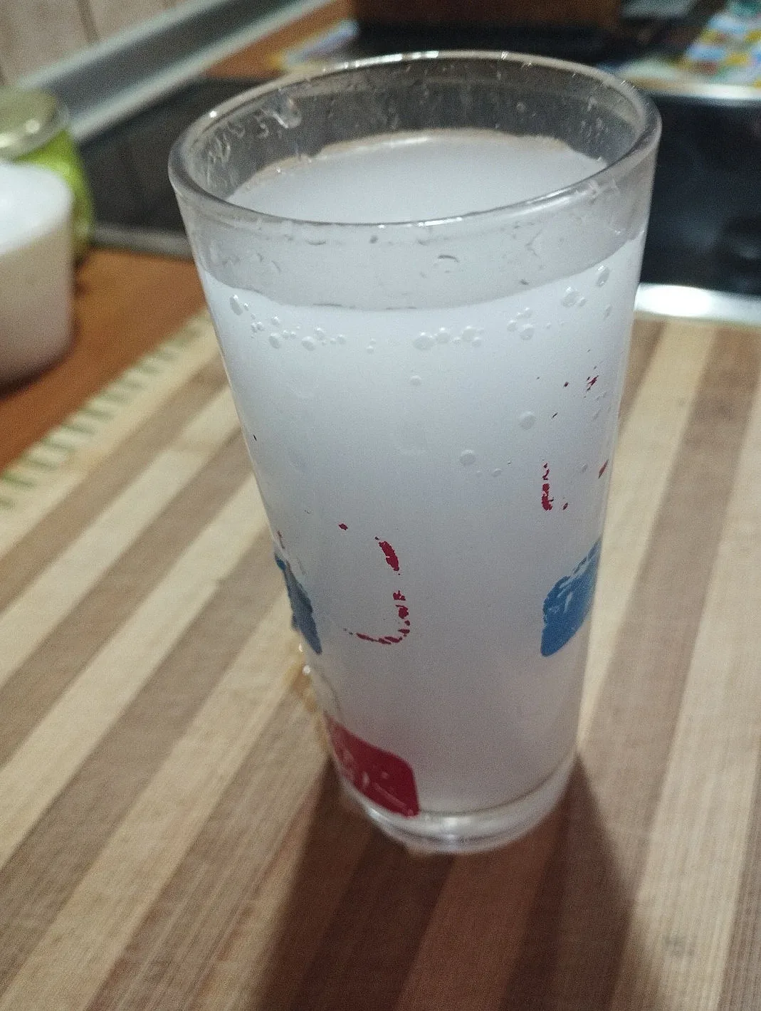 Култово гръцко узо потече от чешмите в наш голям град!