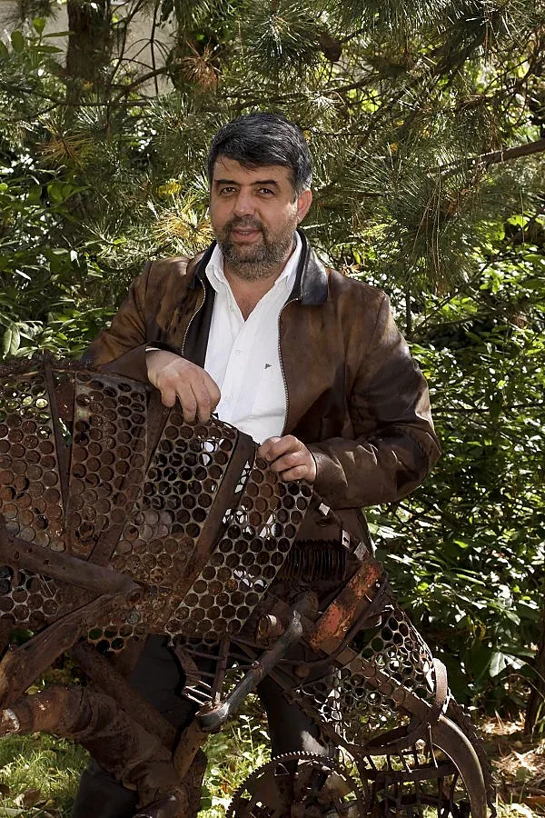 Живопис върху 300-годишни дънери в зала "България"