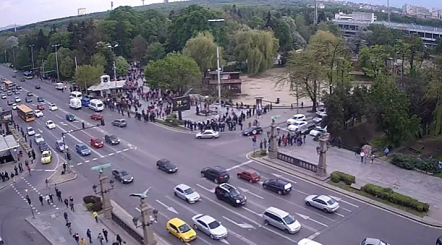 "Червена вълна" заля центъра на София