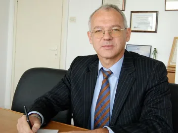 Всички големи компании трябва да са на борсата