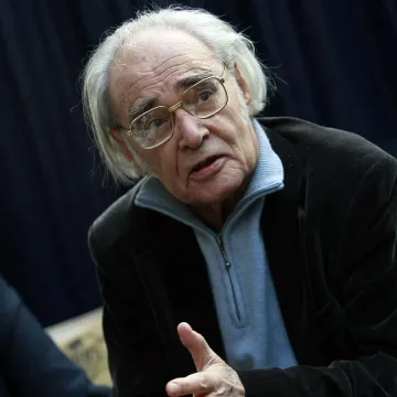 Антон Дончев с двойна премиера 