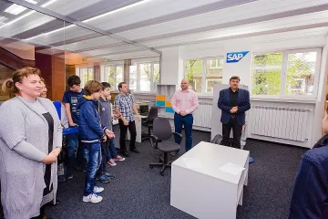 Роботите влязоха в СМГ