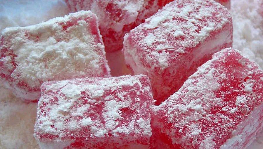 Мъж задигна локум от храм