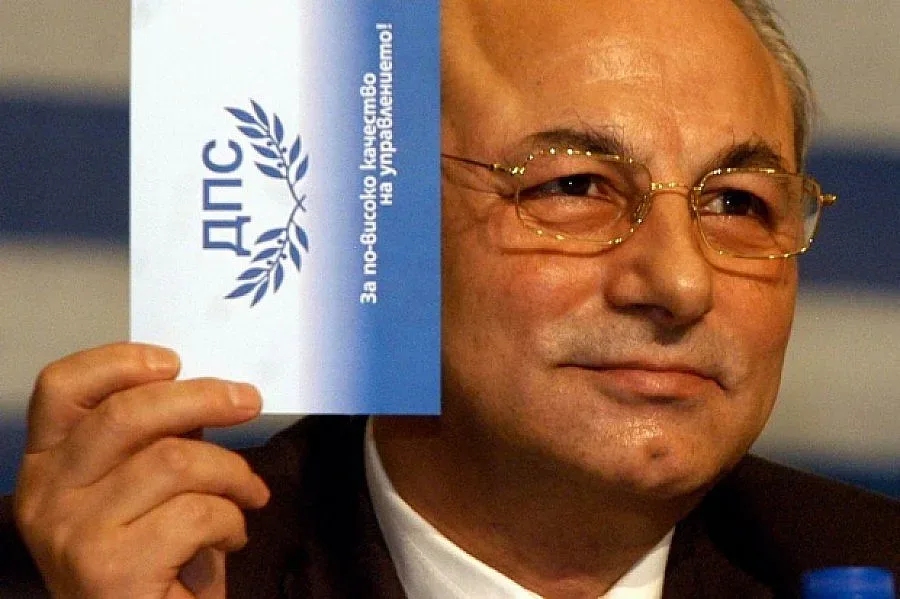 Избират лидер на ДПС пред очите на Доган