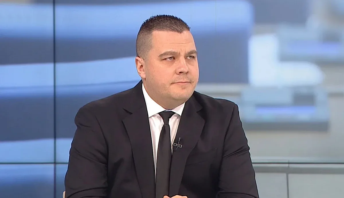 Човек на Слави разкри ще се вдигат ли данъци у нас. Съсипа Асен Василев