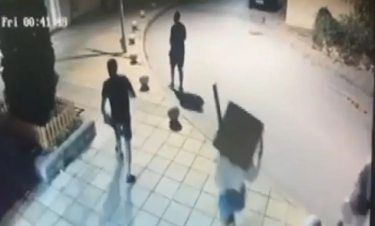 Елитен столичен квартал пропищя от банда непълнолетни