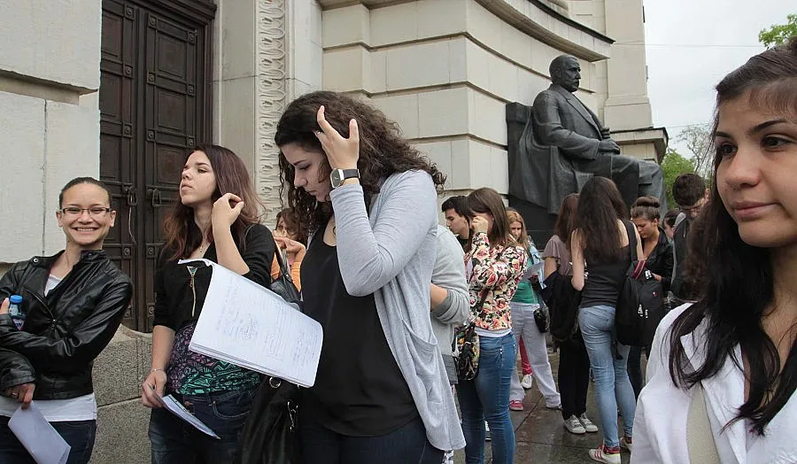 Бъдещи биолози пишат за нуклеиновите киселини