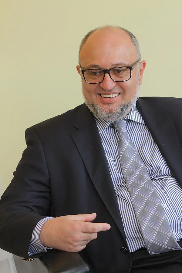 Вместо постоянно да хленчим, трябва да работим повече