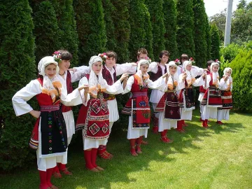 Нашенци и чужденци на древен ритуал