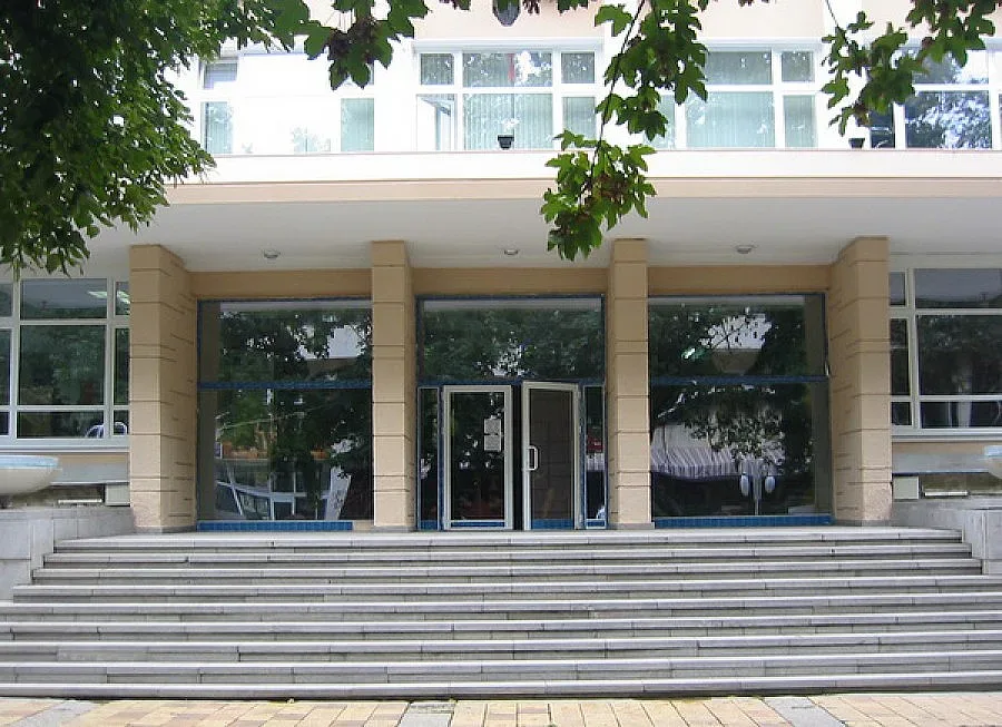 Добрич загуби второ дело за дупки по улиците