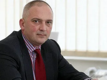 В МОН откриха след Денков акредитация на трупчета