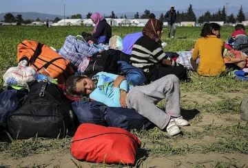 ЕС върна 3025 бежанци в Турция