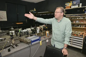 Режат парите на научни проекти с ниски резултати