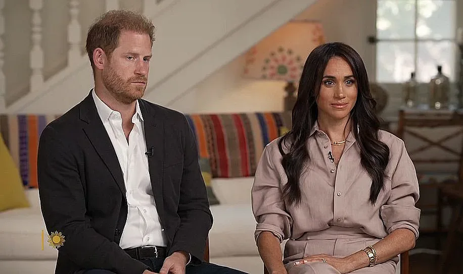 Съседи на Хари и Меган с потресаващи разкрития за кралската двойка