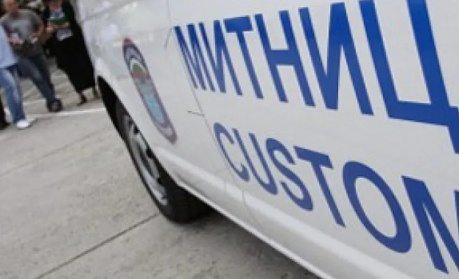 Митничари разбиха схема за доставки на горива