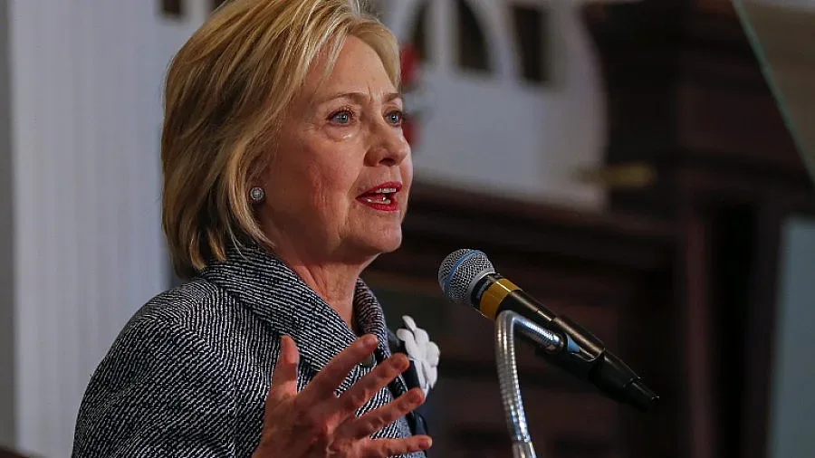 Проучване: Американците предпочитат Хилари пред Тръмп