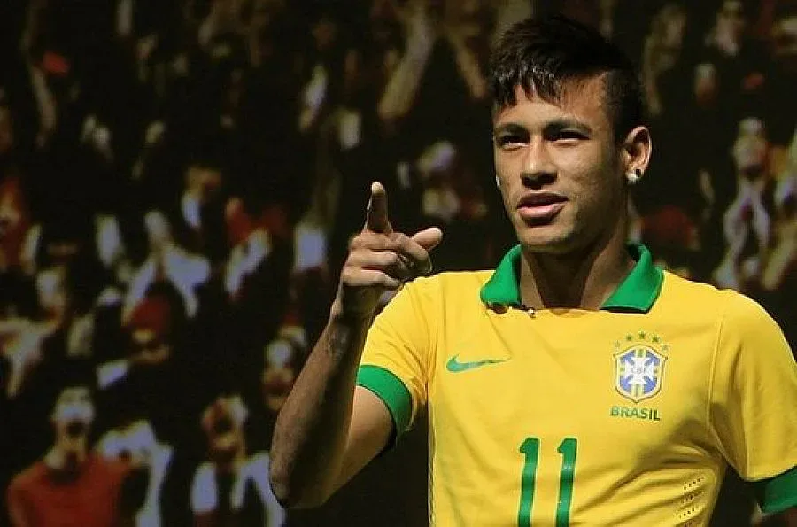 Неймар източва "Барселона"