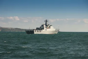 Африканци се въоръжават с наши корвета и катер 