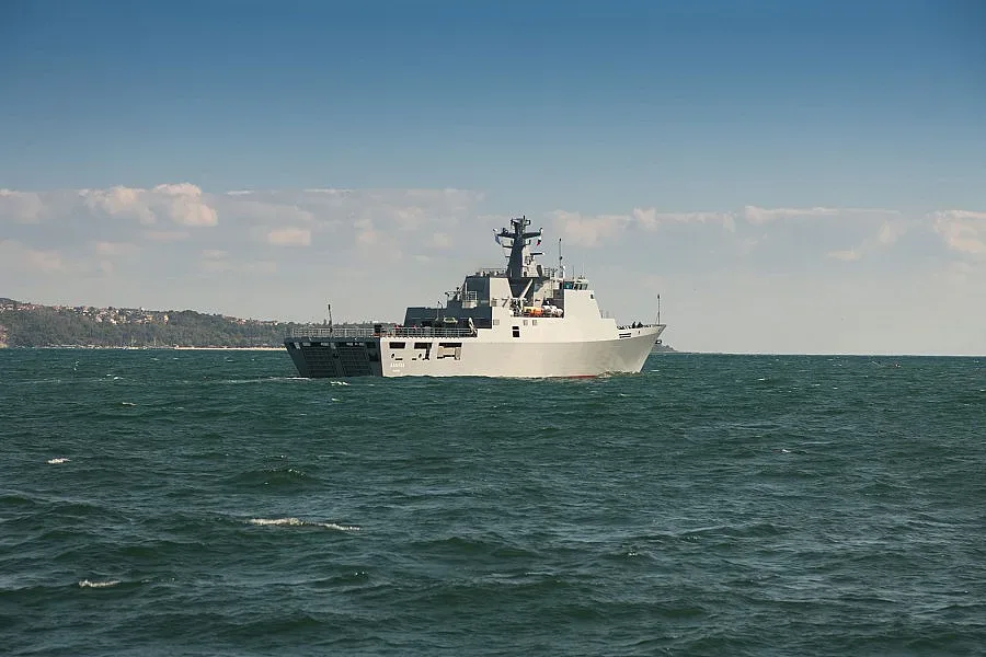 Африканци се въоръжават с наши корвета и катер