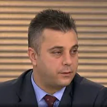Всеки е длъжен да защитава родината 