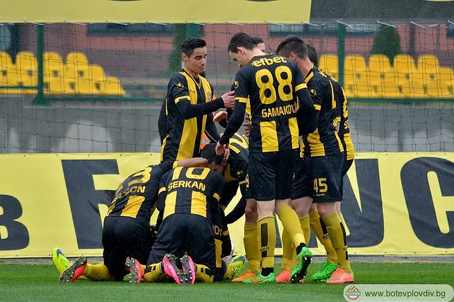 Изба ще удари рамо на "Ботев"