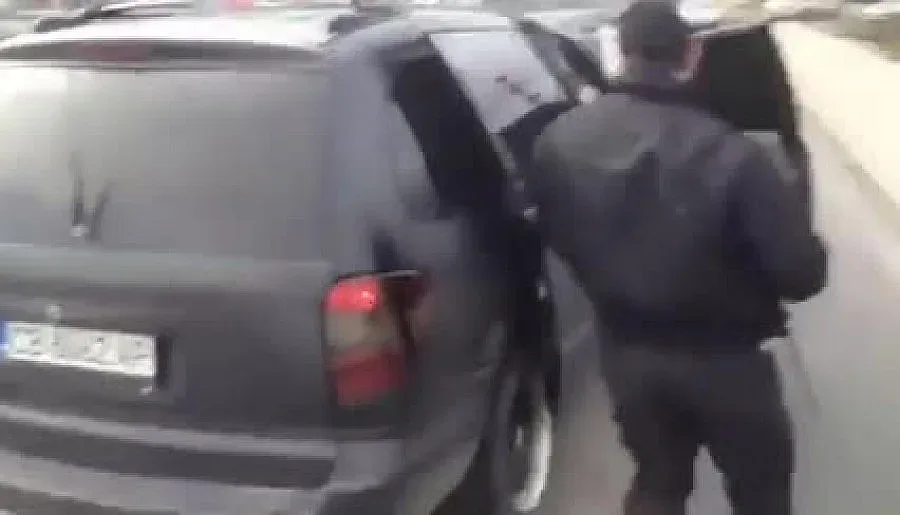 Продават крайслера на  биячите от Околовръстното