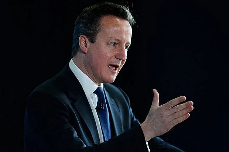 Камерън публикува данъчните си декларации