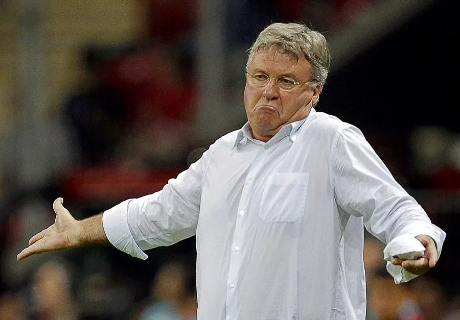 Първа загуба за "Челси" на Хидинк във Висшата лига