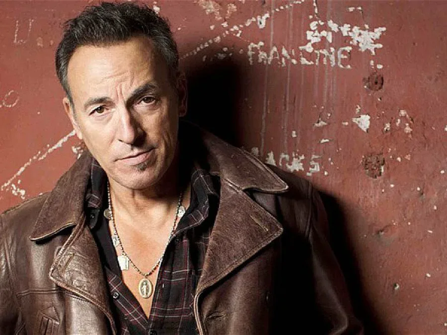 Спрингстийн отмени концерт заради хомофобски закон