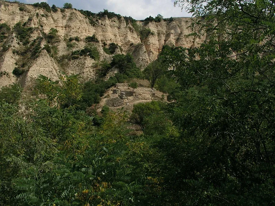 Първи поклонници на гроба на Деспот Слав в Мелник