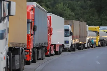 Автобусните превозвачи на протест заради тол такси