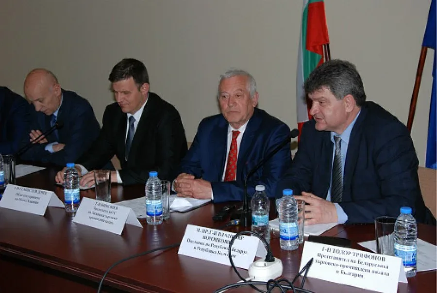 Стокооборотът с Беларус с връхна точка през 2015г.