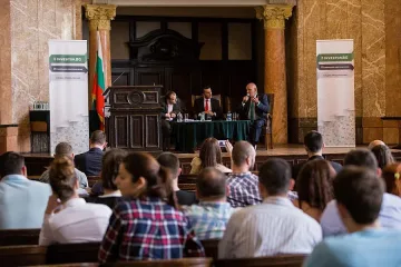 Хампарцумян съветва бъдещи предприемачи
