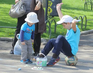 Слънце и дъжд в петък 