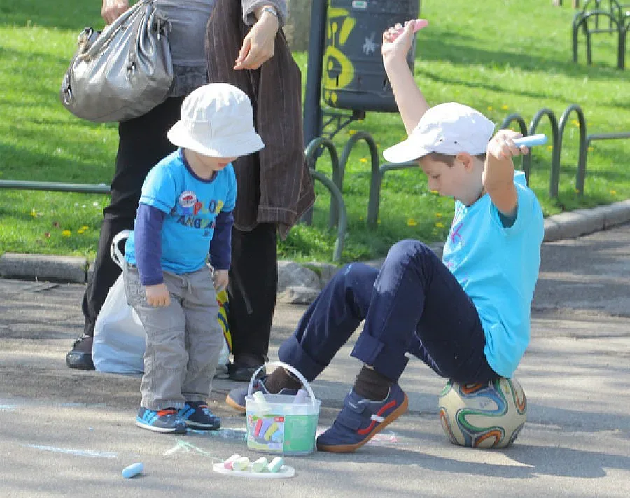 Слънце и дъжд в петък 