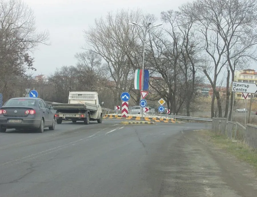 Тръгна търгът за  пътя край Ахелой