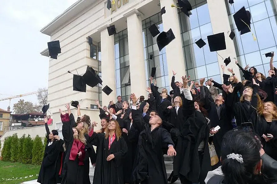 Дипломата от ВУСИ е гаранция за успешна кариера