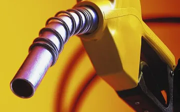 КЗК разследва картел на горивата