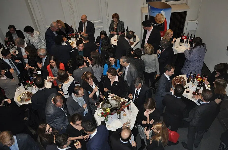 Световни дипломати опитаха български вина в Брюксел