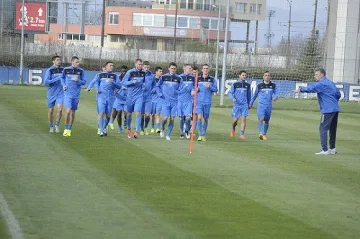 Софра преди "Ботев" за "сините"