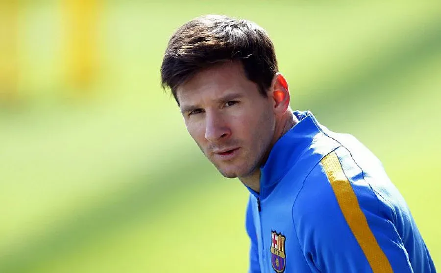 Меси ще съди обвинилите го в данъчна измама