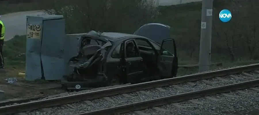 Мъж с опасност за живота след инцидента на жп прелез