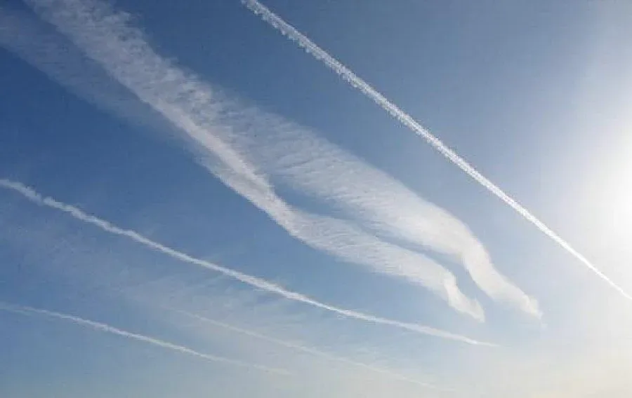 Самолет се разби в Калифорния