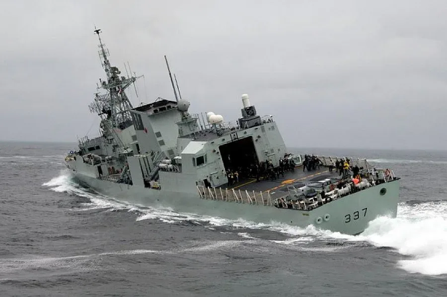 Фрегати на НАТО с тактики край Варна