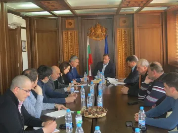 С полицаи и нощна стража борят бракониерите в гората