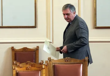 Обща трудова книжка в ЕС предлага Калфин